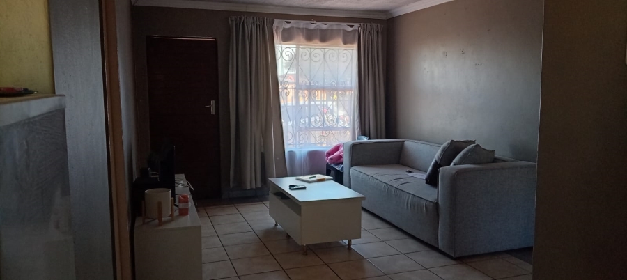 To Let 3 Bedroom Property for Rent in Promosa North West